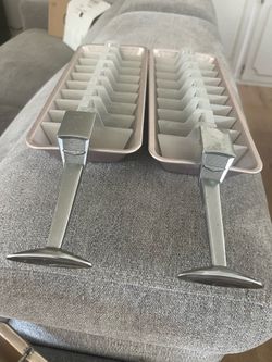 Retro aluminum ice trays set
