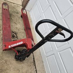 RAYMOND PALLET JACK 5,500 LBS