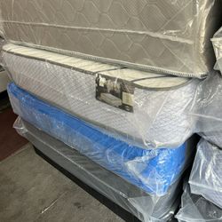 QUEEN SIZE MATTRESS $195..BRAND NEW 🆕 AVAILABLE ALL SIZES LOCATION 303 POCASSET AVE PROVIDENCE RI OPEN 7 DAY 