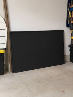 Philips 55” 4K Ultra HD Smart TV (Model 55PUL7552/F7, 2023)