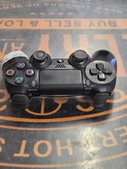 PS4 Controller