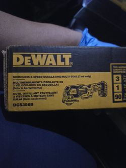 ODEWALT DCS356B 20V MAX XR Brushless Cordless Oscillating Tool Only