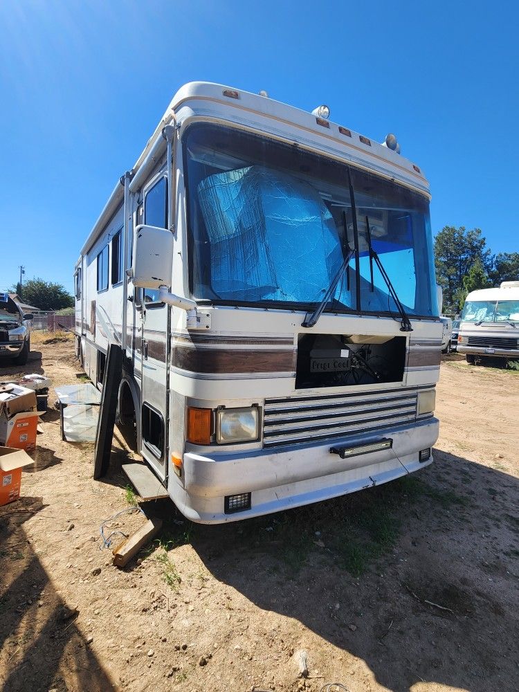 RV Diesel Cummings Allison Bus Diesel Pusher