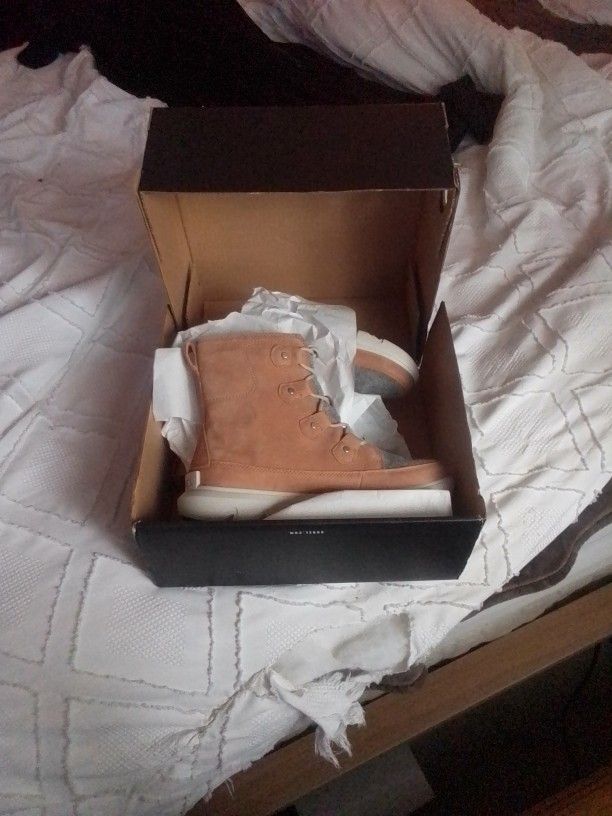 Women's Sorel Boots 9.5