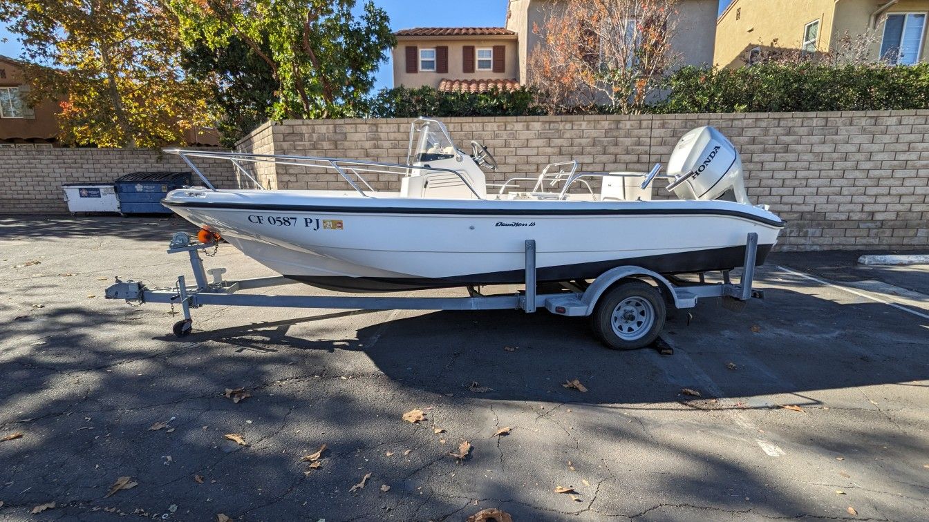 1999 Boston whaler Dauntless