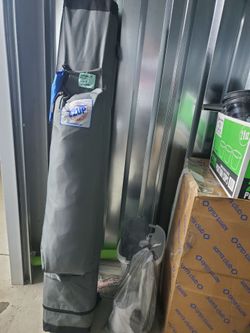 EZ Up Commercial  Tent