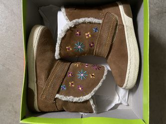 Girls boots Size 9M