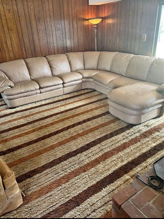 Badge White Sectional