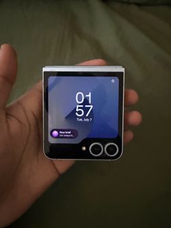 Samsung galaxy Z flip6