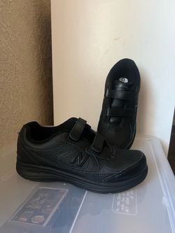 black new balance shoes