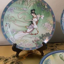 Vintage Decorative Plate
