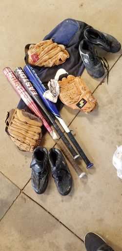 Easton bat all in the picture