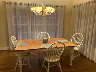 Ethan Allen Table with 6 Chairs