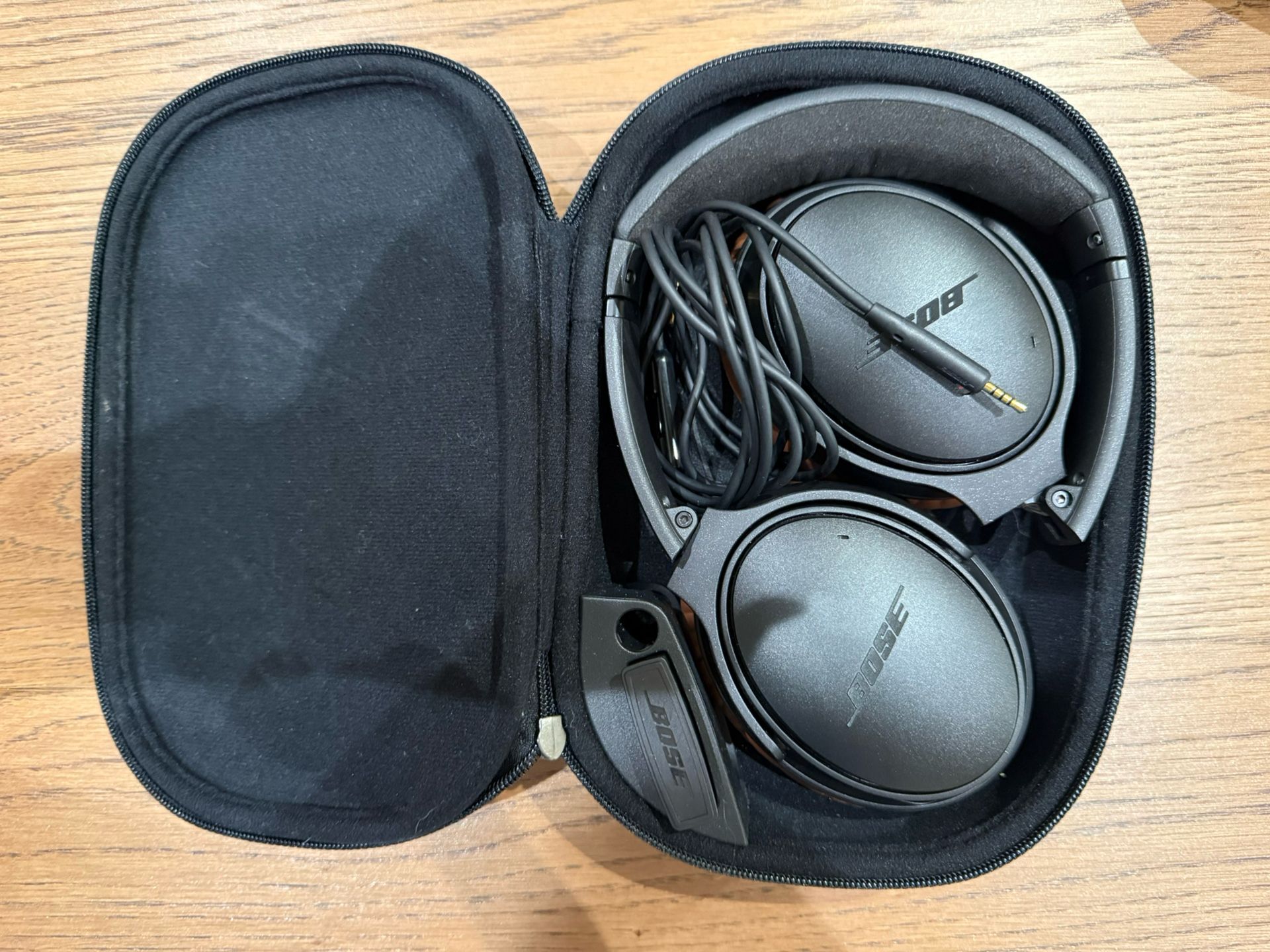 Bose QC25 Acoustic Noise Cancelling Headphones - Special Edition