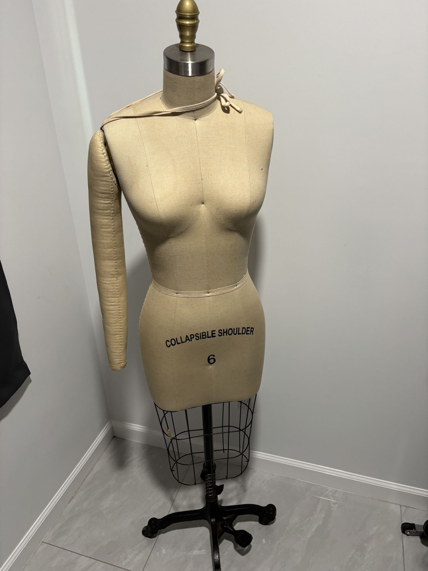 Dress Mannequin Size 6