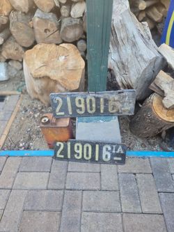 Vintage Iowa License Plates Matching Pair