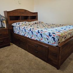 Ashley Bedroom Set (full size)