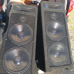 4 - 15" Pro Audio Speakers With Horns And Tweets ! Loud Loud Loud 