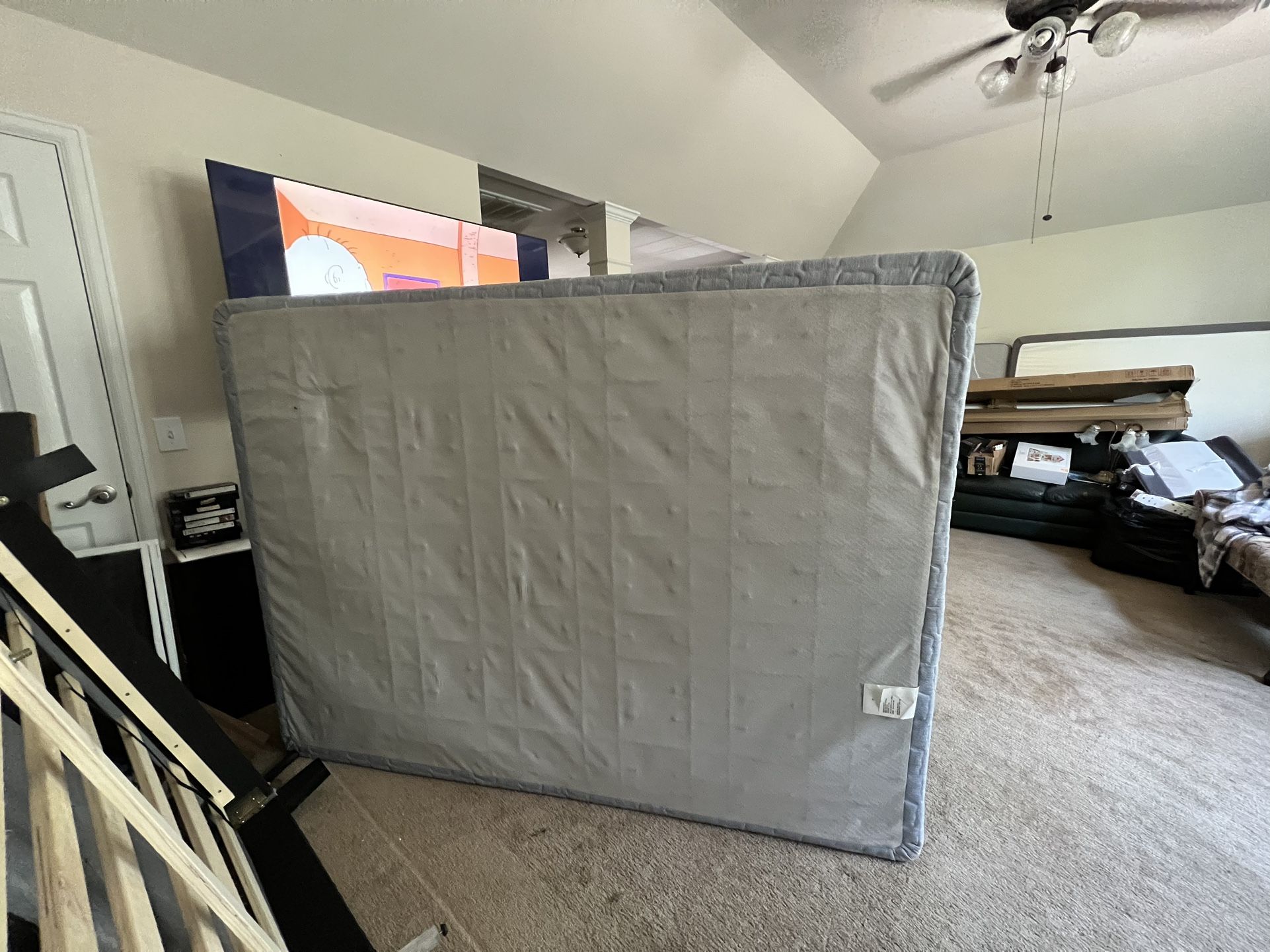 Box Spring Queen for Sale in Helotes, TX OfferUp