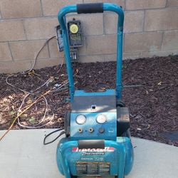 Makita Air Compressor MAC 5200