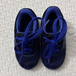 Toddlers Nike Air Size 6c
