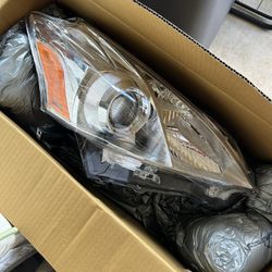 2012 Prius V Head Lights
