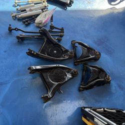 A body control, arms, steering, and shocks set up for airbags