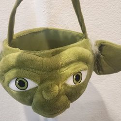 Star Wars -yoda Easter Basket. $15