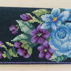Needlepoint Cross Stitches Floral Wallet 
