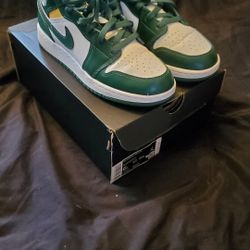 Jordan 1s Mid 