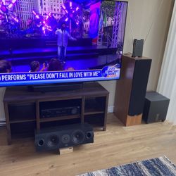 Definitive Technology Studio 3D mini Soundbar 