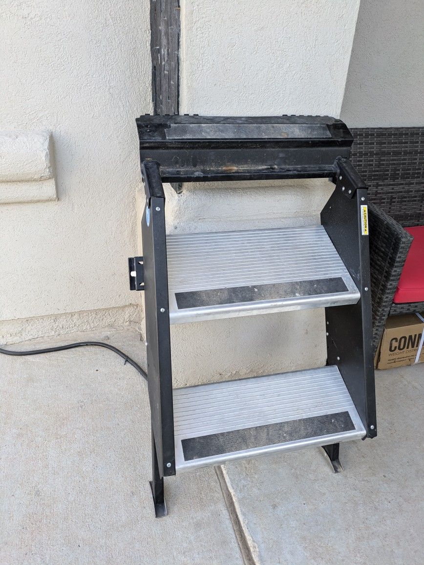 Travel Trailer RV Stairs (Fold In)
