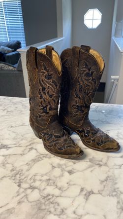 Cowgirl boots arriate