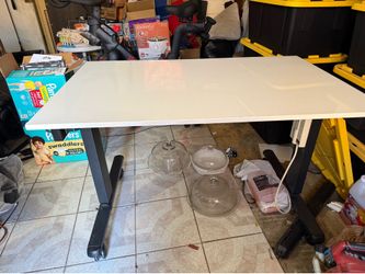 Standing desk