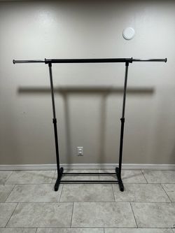 Adjustable Clothing Rack