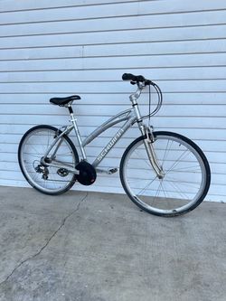 Schwinn Hybrid Bike
