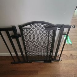 Baby/ Dog Gate