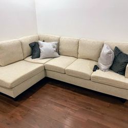 Free Delivery today. Beige sectional sofa couch. Cleaned. Nice couch 