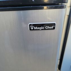 Magic Chef Mini Fridge