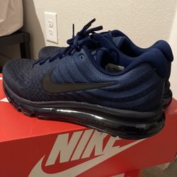 Nike AirMax 2017 Size 11