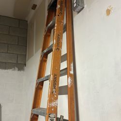 Used 12 Foot Fiberglass Ladder