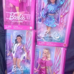 BARBIE DELUXE STYLE DOLLS