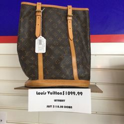 Louis Vuitton $1099.99