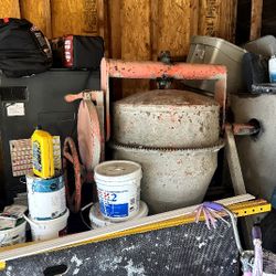 Canoga 1/2 Sack Electric Cement Mixer