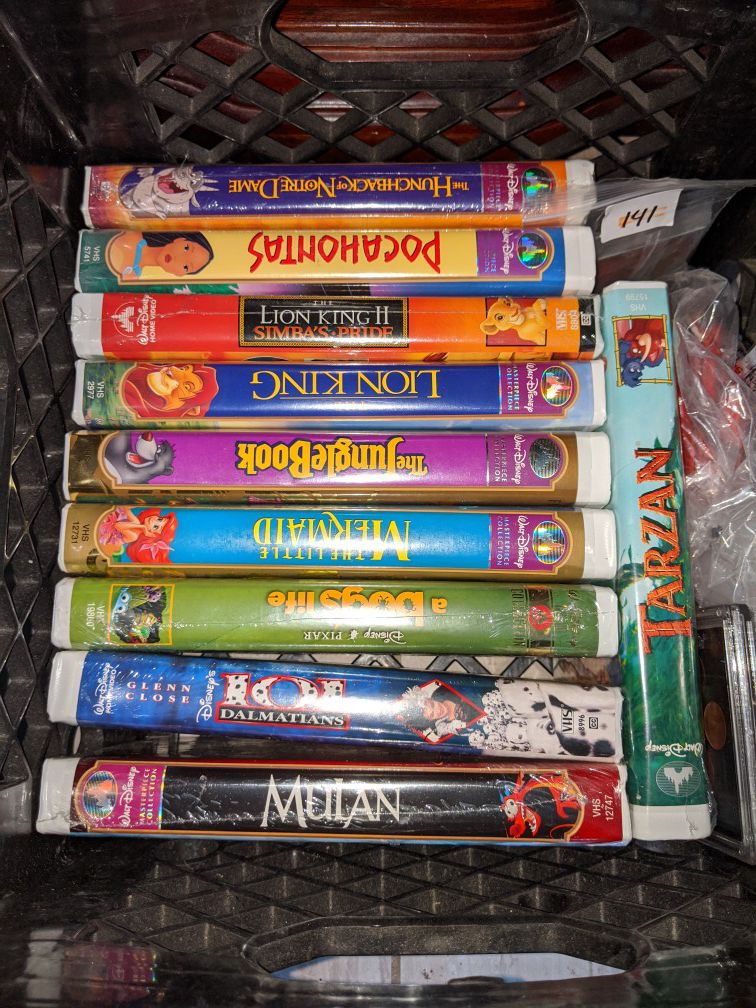 10 Walt Disney movie VHS