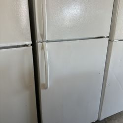 Frigidaire Refrigerator 