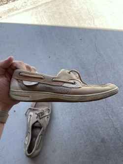 Women’s Sperry Size 8