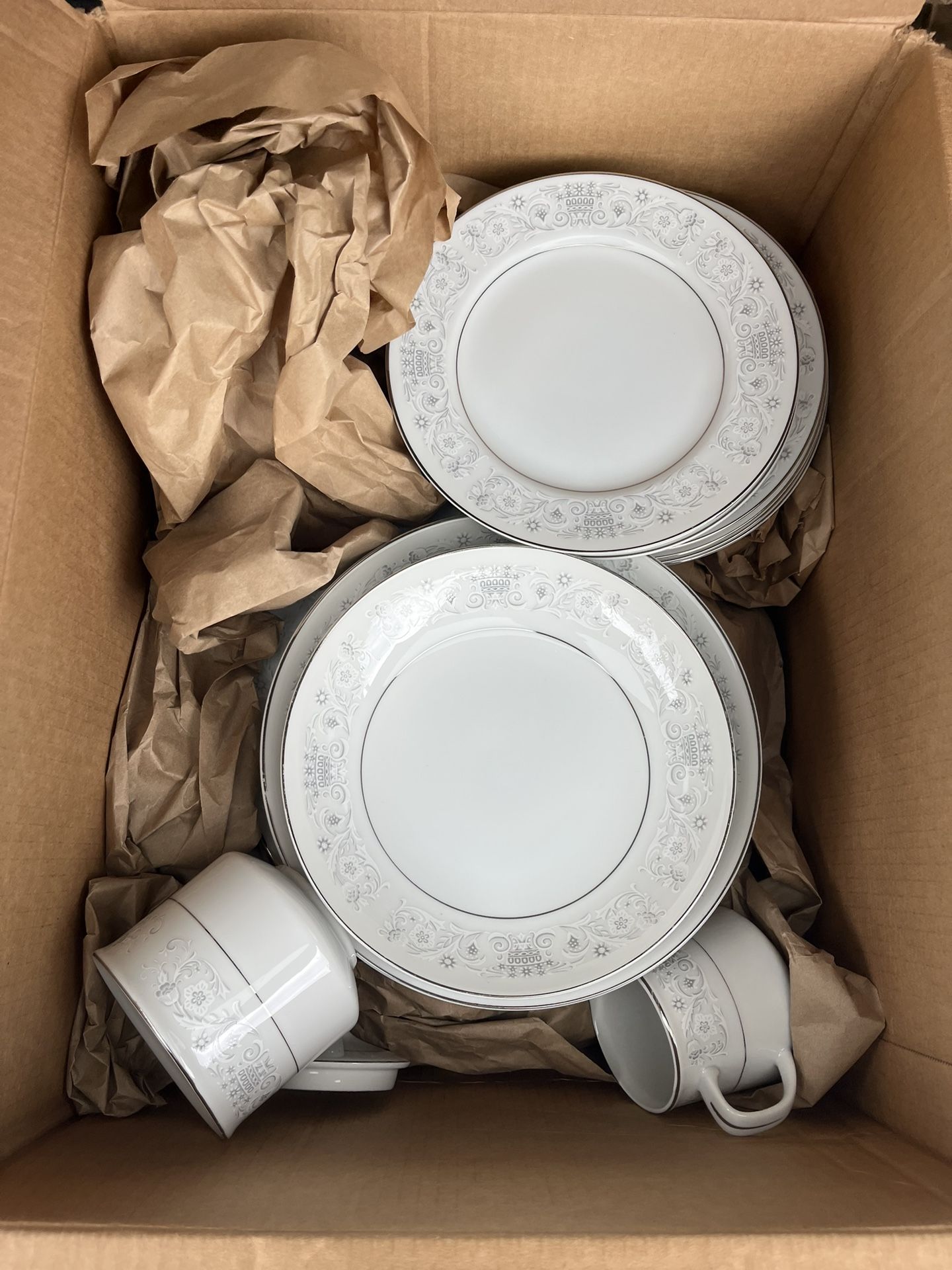 Vintage Empress China Japan "Damask" 1907 Dinnerware Set - 40 Pieces