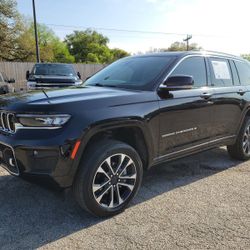 2023 Jeep GrandCherokee Overland 4WD