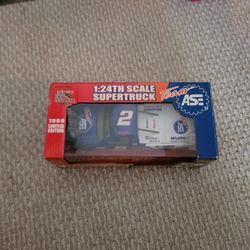 1999 Snap on Racing Limited Edition Champions Supertruck #2 Team ASE NASCAR

